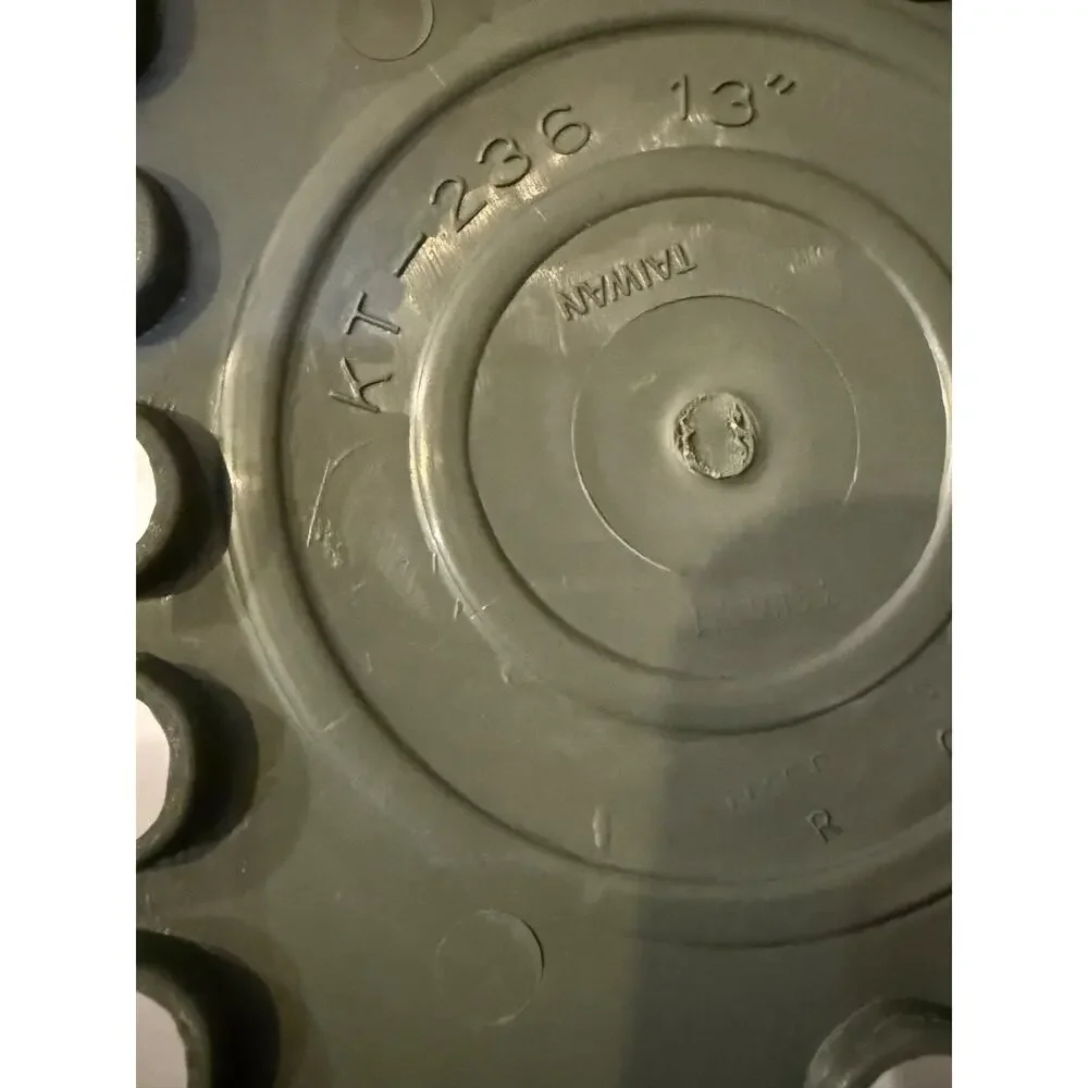 🚗 Vintage KT-236 13” Hubcaps Wheel Covers Set of 4 Gray New Old Stock NOS